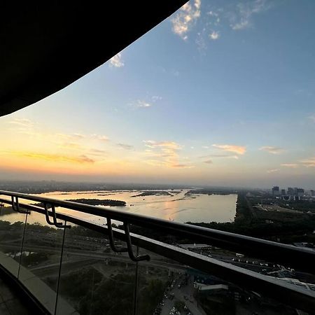 נוידה Cloud Stay@41St Floor מראה חיצוני תמונה
