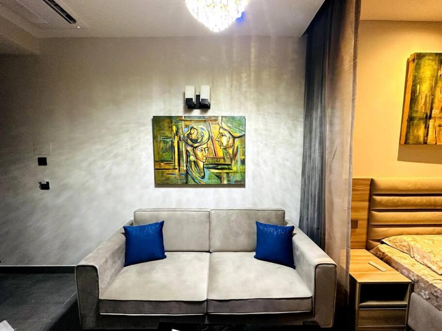 נוידה Cloud Stay@41St Floor מראה חיצוני תמונה
