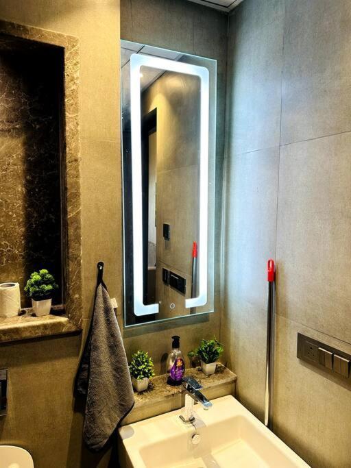 נוידה Cloud Stay@41St Floor מראה חיצוני תמונה